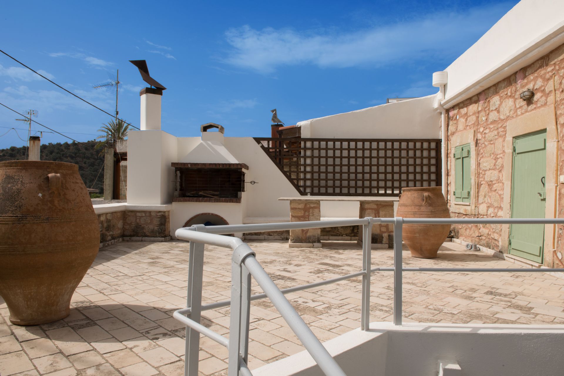 picture Archondiko balcony