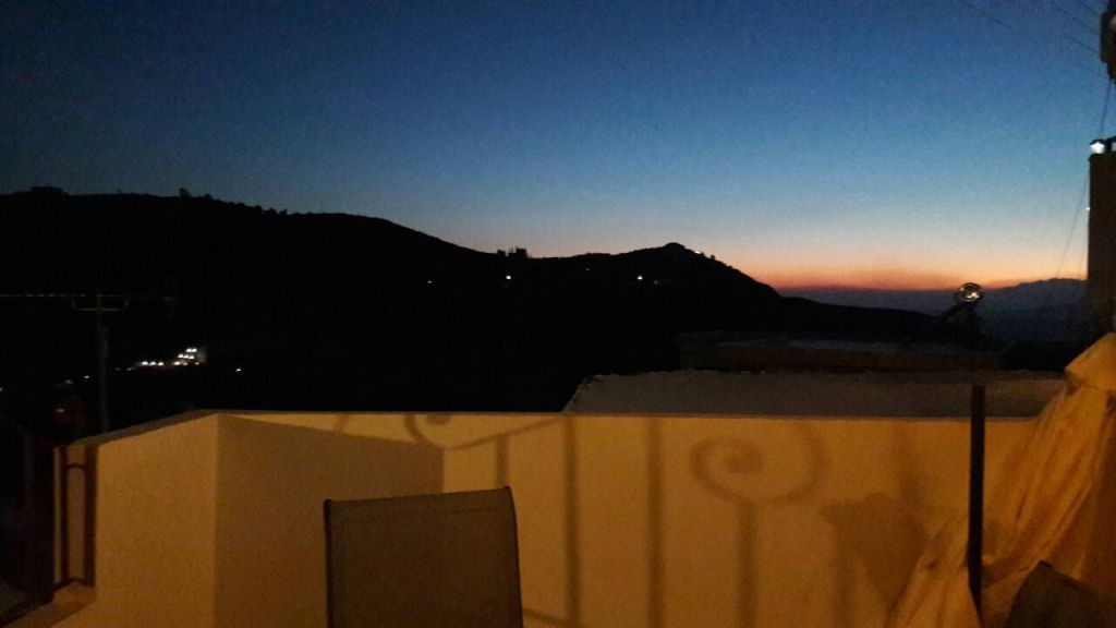 picture Galatia balcony evening view