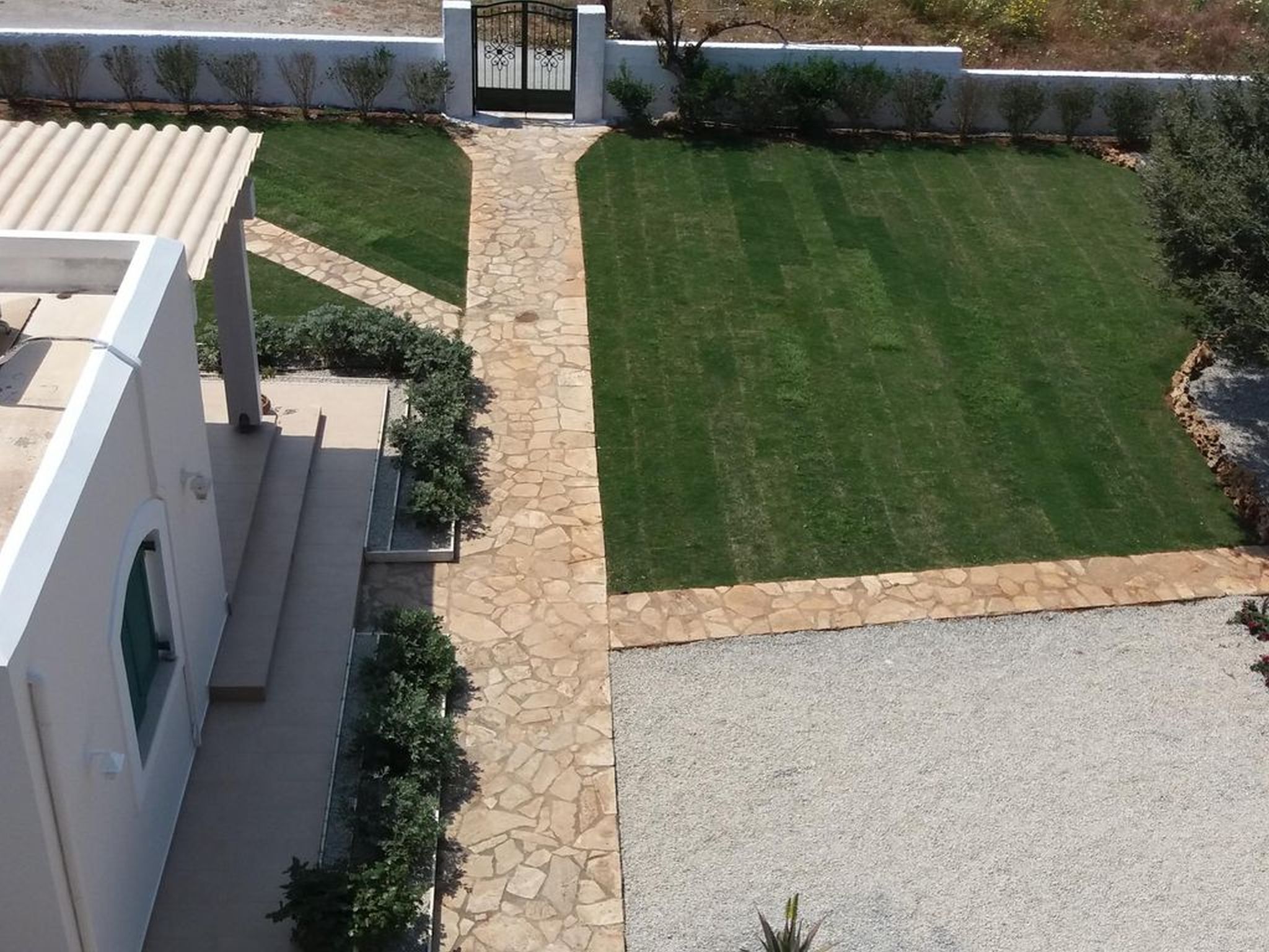 picture kedros birdview garden