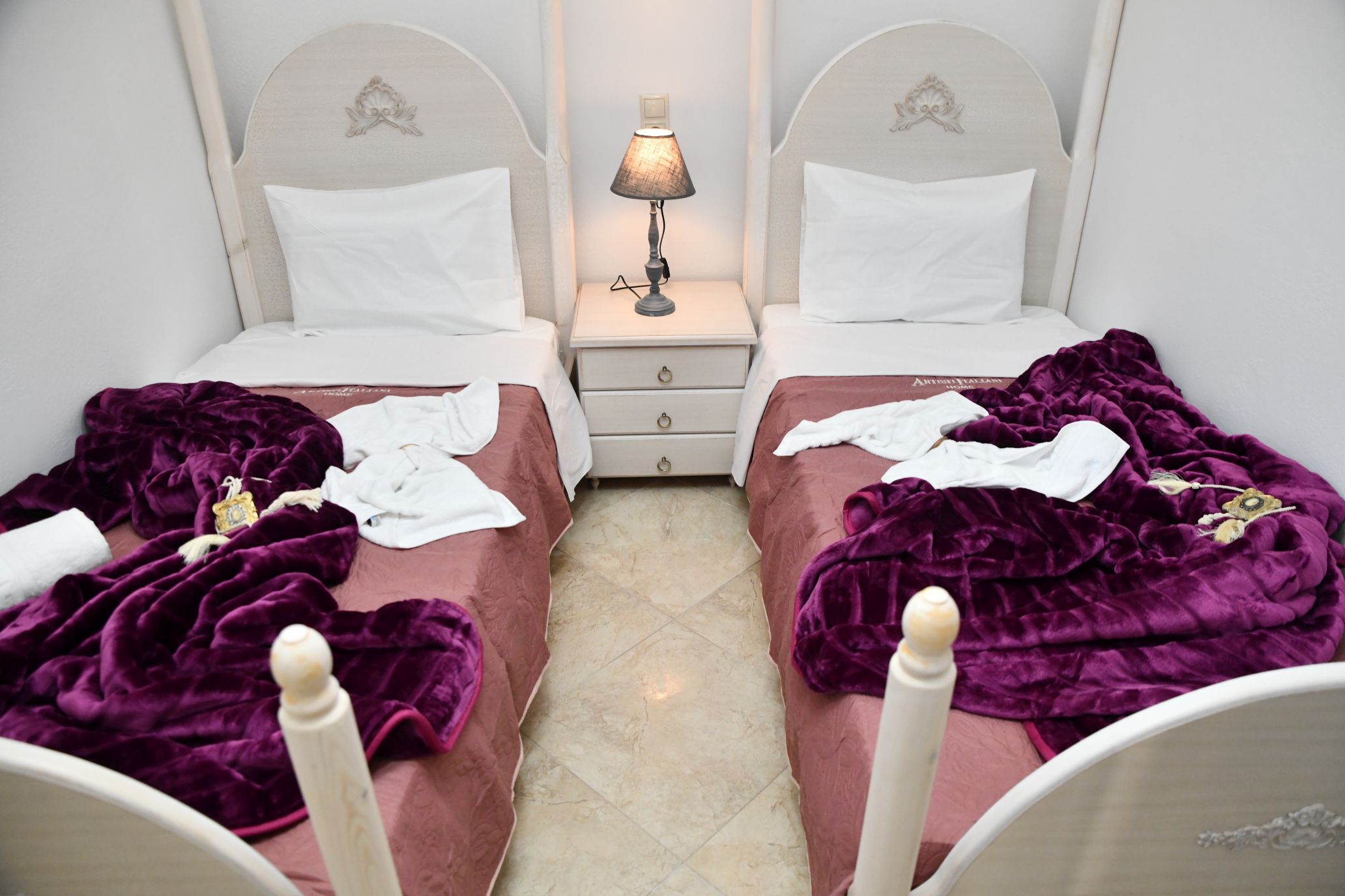 picture kleopatra bedroom